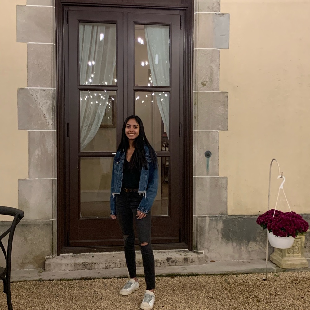 Meet your Posher, Ria